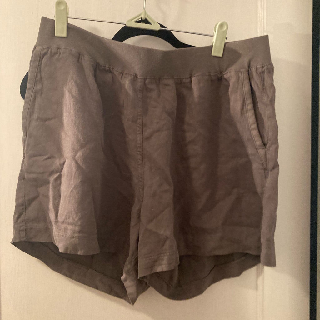 Faherty Gray Shorts, L